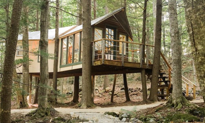 Salisbury Other | Hemlock Hideout - Treehouse Camping