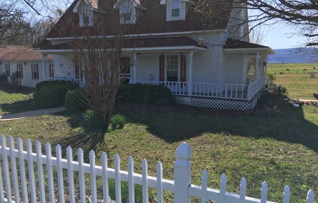 Marshall House | One Heart Retreat Center