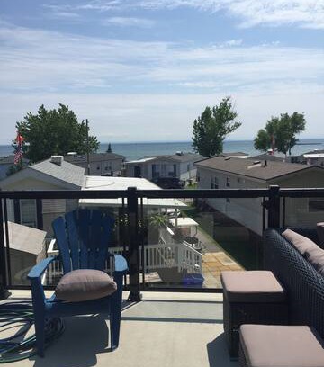 Sherkston Cabin | Elcan Cove Getaway