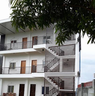 Opol Apartment | Farm View Inn
