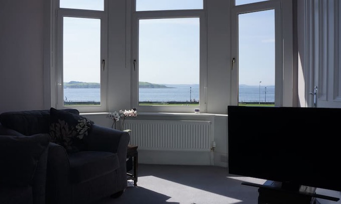 Largs Apartment | Sandringham Sea View
