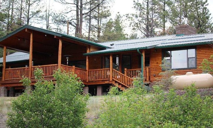 Greer Cabin | Greer "Riverbend Family Retreat" #110...sleeps 14+