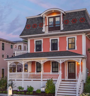 Old Saybrook Center House | Tall Tales Guesthouse at Saybrook Point