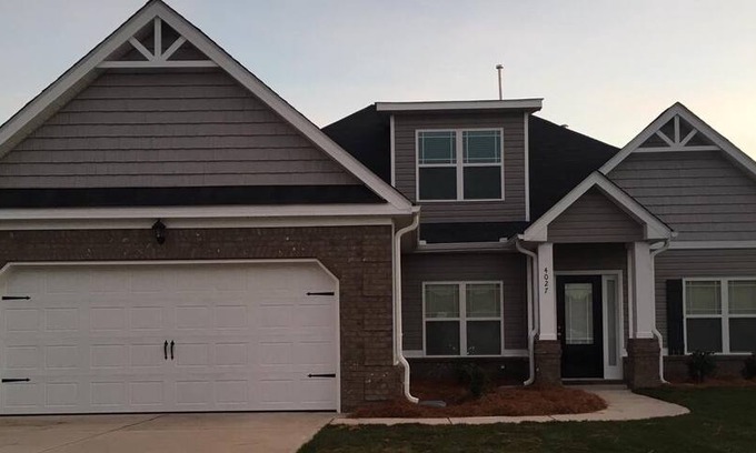 Graniteville House | Great Masters Rental (20-25 mins from course)