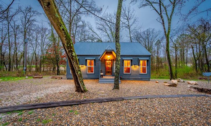Hochatown Cabin | Silver Linings LUXURY 1 Bedroom ADULTS ONLY Cabin near BROKEN BOW LAKE!