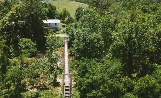 Haywood House | The River House at the Swinging Bridge