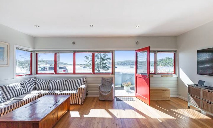 Pretty Beach Central Coast House | Baywatch at Pretty Beach - Dog friendly
