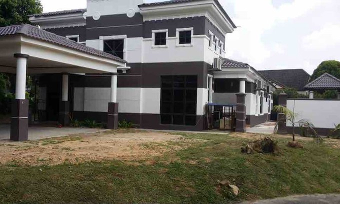 Kampung Jelatang House | The Famosan Villa Bungalow Lot 1092