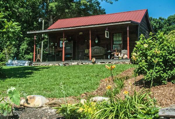 Denton Cabin | The Tiny Cabin