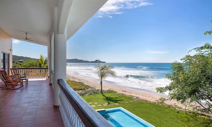 Playa Colorado House | Casa Panga Drops - right on Panga Drops Surf Break