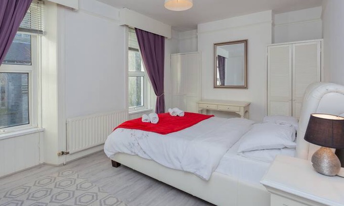 Bogside House | Windsor House - A Home from Home