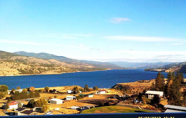 Deer Meadows Apartment | Lake Roosevelt home with a view