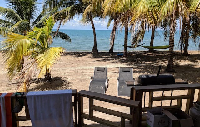 Hopkins House | Cobia Beach Guest House. On Caribbean sea!