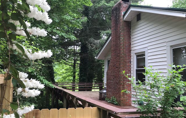 Valley Hill Cabin | Cottage by Lake Osceola, Hendersonville NC