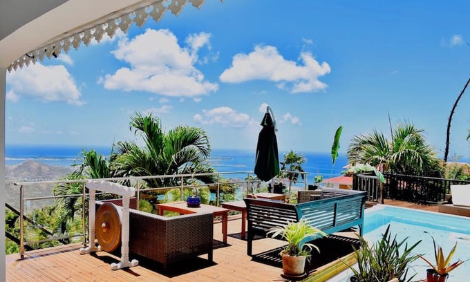 Bellevue Bed & Breakfast | La Villa Hibiscus