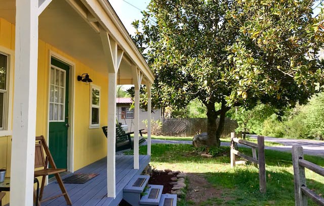 Erwin House | The Noli Nook - Riverfront Cabin