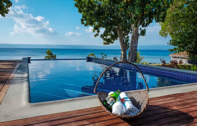 Port Vila House | Angel Cove - Luxury Beachfront Home