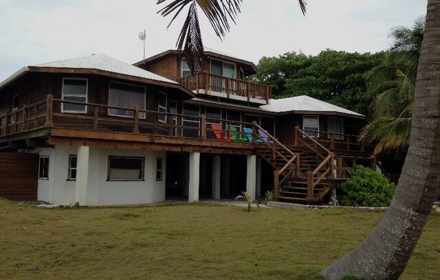 Isla de Utila Villa | Paradise Cove Villa