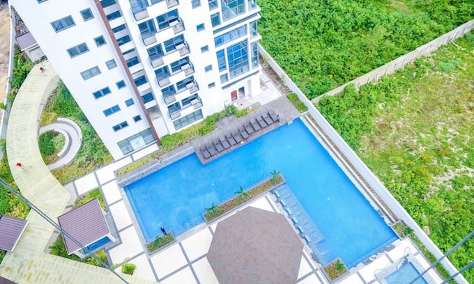 Lapu-Lapu Apartment | Mactan Newtown Condo by the beach affordable.