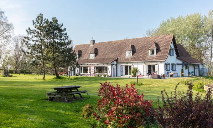 Carly Villa | Luxury farmhouse with a beach-house feel