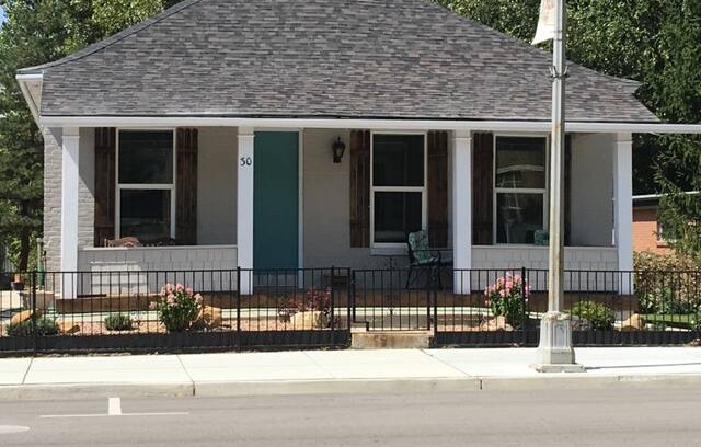 Helper House | Helper Train House