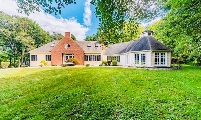 Cheshire Villa | Gorgeous luxury indoor pool house