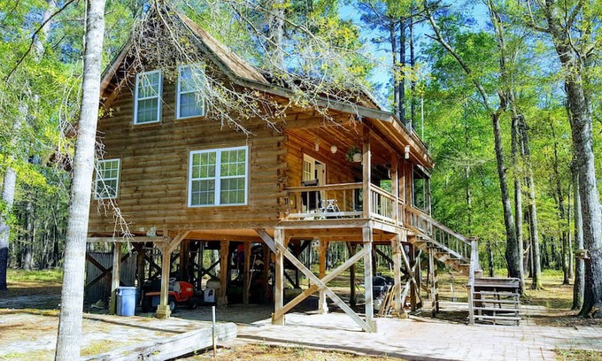 Claxton Cabin | The Log Cabin on the Canoochee River