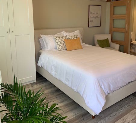 Downey House | Charming, Calm and Cozy - Tiny Guesthouse!