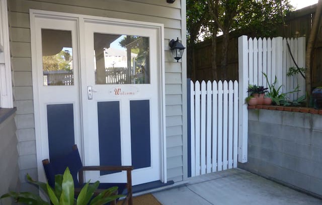 Sandgate Apartment | In the heart of Sandgate Village