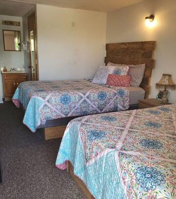 Summersville Hotel | Rusty Gate Inn #6