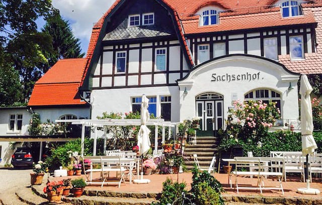 Klingberg Bed & Breakfast | Romantisches Ferienzimmer Sachsenhof 9