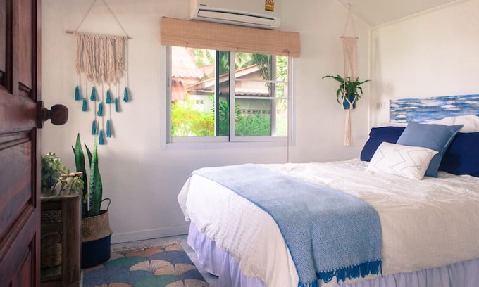 Chaloklum House | Blue Moon Beach Hut
