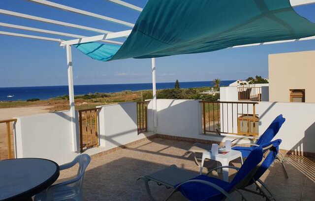 Paralimni Villa | Villa Riviera in Ayia Triada