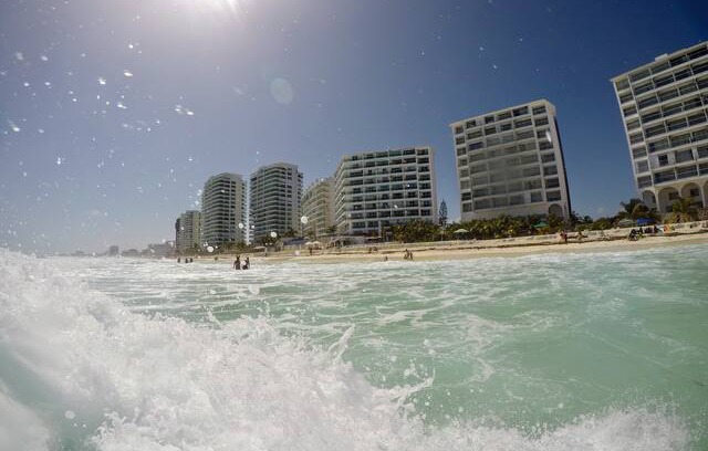Punta Cancun Apartment | Carisa y Palma Penthouse 3-A