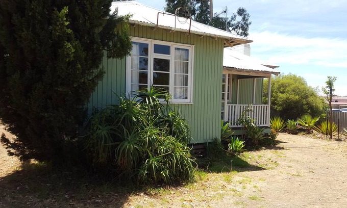 Narrogin House | Narrogin Sage Guest House