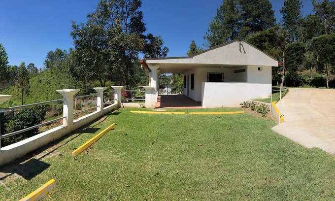 Chilasco Apartment | Bonito Apartamento en Hotel Casa Kirvá, Cobán.