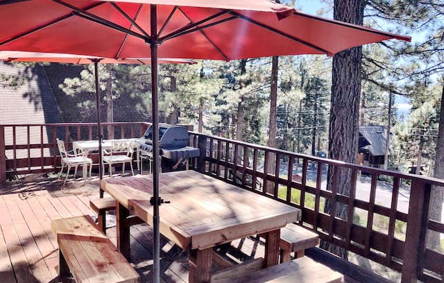 Lake Forest Cabin | Dollar Point Lookout - Dog Friendly, Lake Views