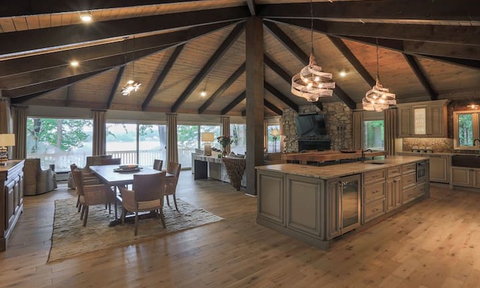 Sherrills Ford House | Lake Norman Retreat - Ideal for Large Groups!!