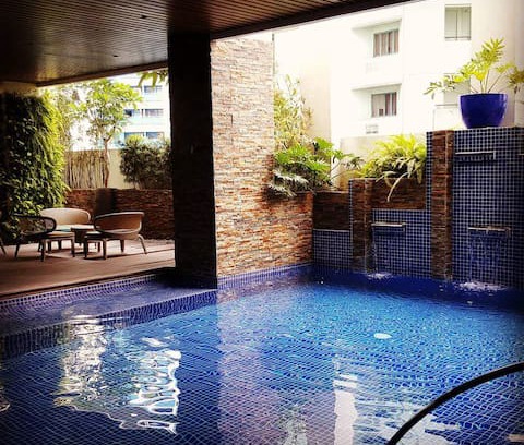 Salcedo Village Apartment | Salcedo Square Tower Condominium