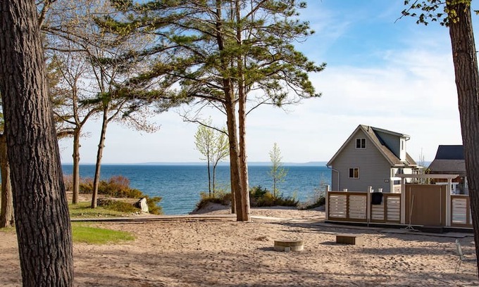Tiny Cabin | Georgian Bay Beach Club