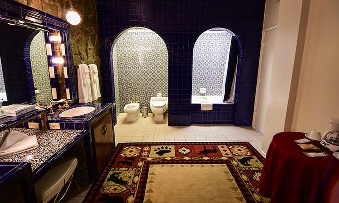 Fort Wingate Hotel | El Rancho Hotel - Presidential Suite