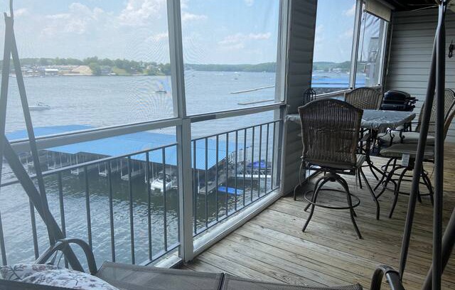 Osage Beach Apartment | Luxurious Lakeside Condo MM19 Across from Dog Days