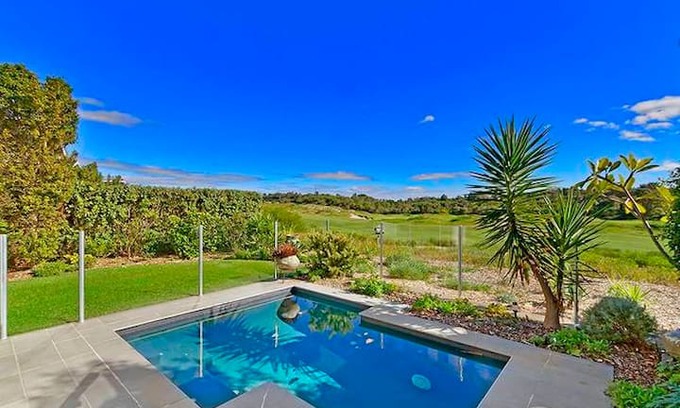 Magenta Shores House | Luxurious Golf house with Private Plunge Pool
