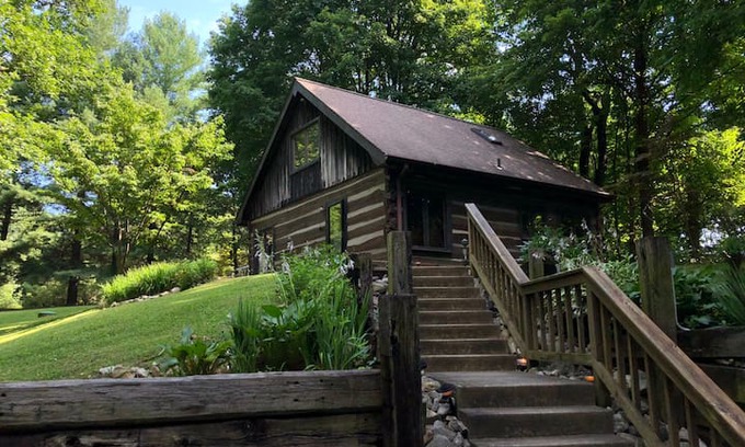 Evansville Cabin | Nama-Stay ~ A Zen Cabin Retreat
