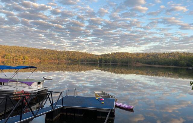 Lake Bennett House | Kookaburra Cottage - Reflecting Tranquility