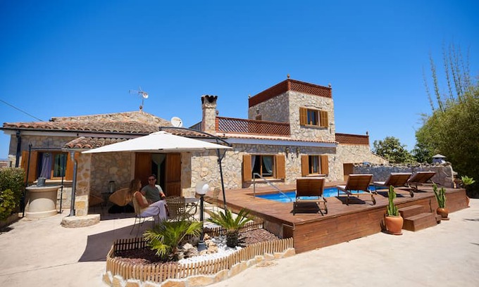 Maria de la Salut Cabin | Son Roig, lugar idílico,en el corazón de Mallorca
