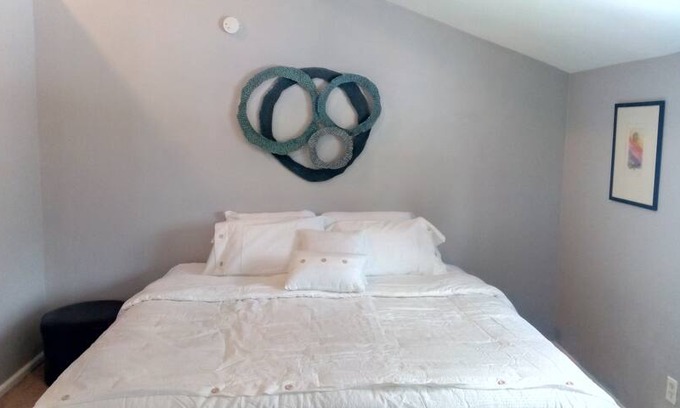 Lakewood House | Spacious Carriage House 420 Friendly