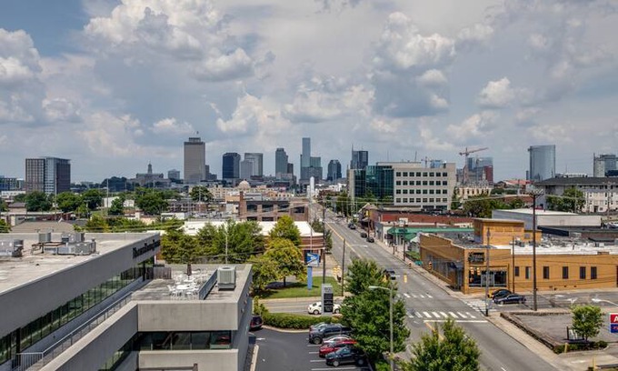 West End Apartment | Midtown Penthouse with Downtown Skyline View