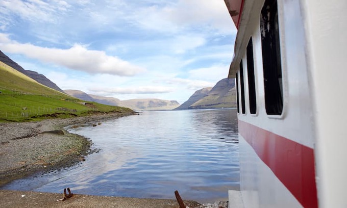 Faroe Islands Boat Rental | Captain’s rooms - Havborg