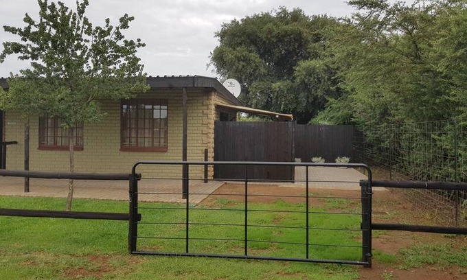 Vanderbijlpark Other | Mustang Guest Lodge